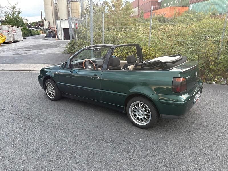 Grün Gebraucht 2002 VW Golf Cabriolet Cabrio | 1.490 € (Guter Preis) - Bild 1/4