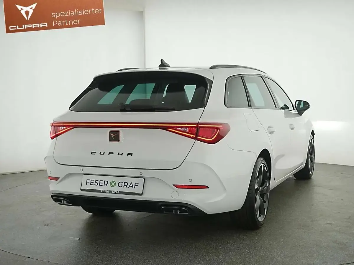 Gebraucht Cupra Leon 150 PS (110 kW) 2024 Weiss Kombi