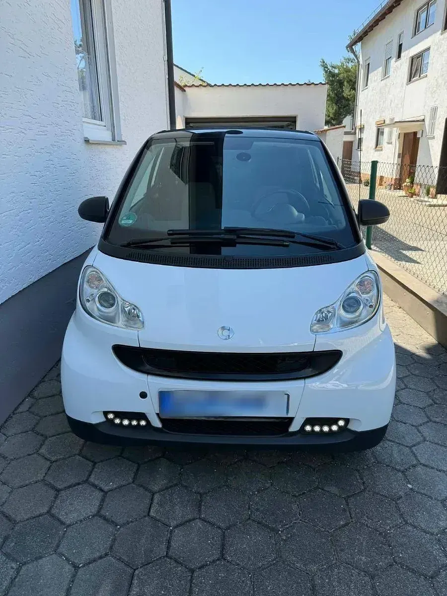 Gebraucht Smart ForTwo Cabrio 71 PS (52 kW) 2011 Weiß Cabrio