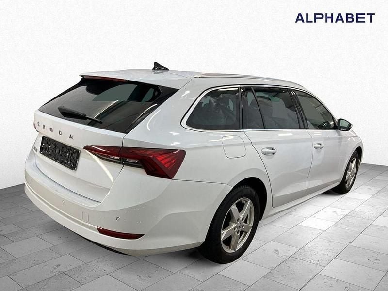 Gebraucht Skoda Octavia Style 116 PS (85 kW) 2021 Moon weiss perleffekt Kombi