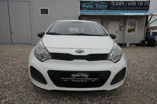 Usata Kia Rio 86 CV (63 kW) 2014 Bianco Berlina