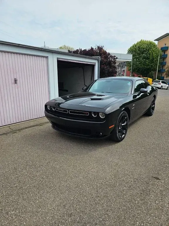 Käytetty Dodge Challenger 381 HP (280 kW) 2014 Musta Coupe - kaksiovinen