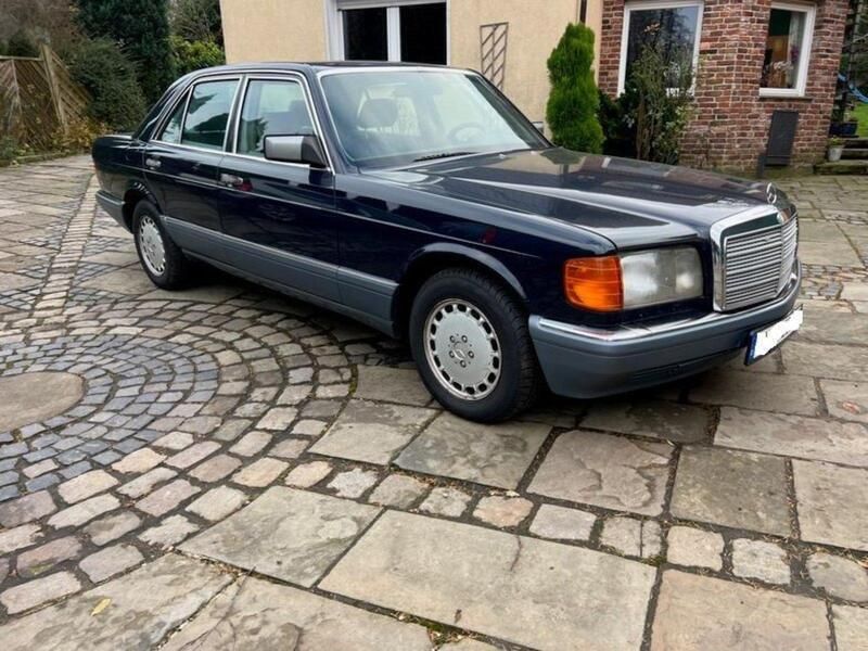 Blau Gebraucht 1986 Mercedes 300 SE Limousine | 15.900 € - Bild 1/4