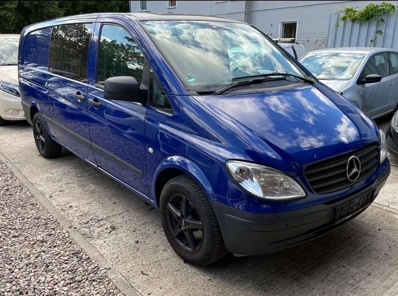 Gebraucht Mercedes Vito 204 PS (150 kW) 2010 Blau Van