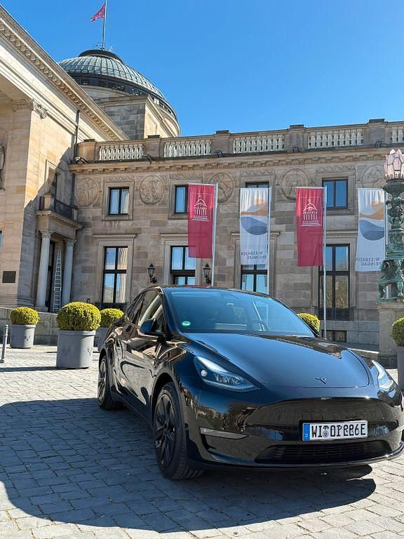 Gebraucht Tesla Model Y Long Range AWD 274 kW (373 PS) 2023 Schwarz SUV