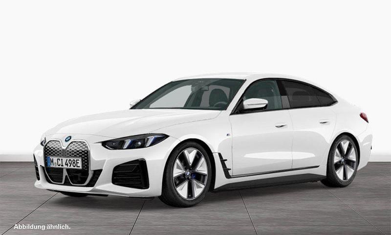Weiß Gebraucht 2024 BMW i4 Comfort Edition Limousine | 49.900 € (Fairer Preis) - Bild 1/3