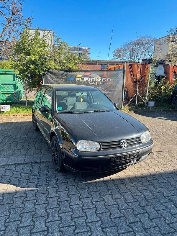 Gebraucht VW Golf IV 105 PS (77 kW) 2000 Schwarz Kleinwagen