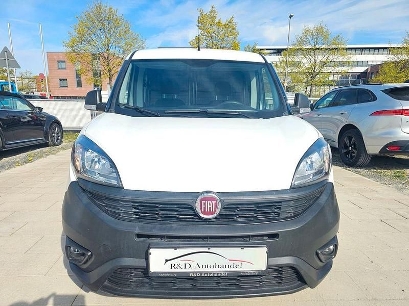 Gebraucht Fiat Doblò 95 PS (69 kW) 2020 Weiß Van / Kleinbus