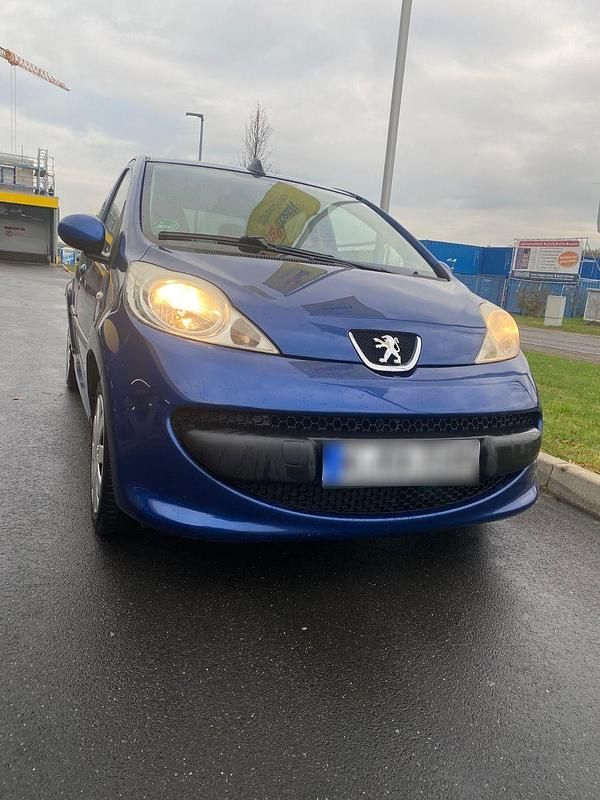 Gebraucht Peugeot 107 Urban Move 68 PS (50 kW) 2008 Schwarz Kleinwagen