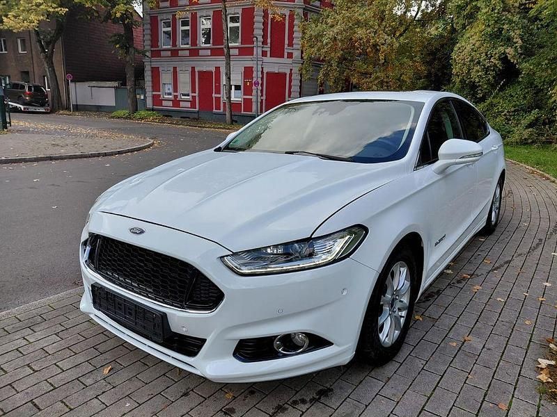 Weiß Gebraucht 2015 Ford Mondeo Limousine | 7.999 € (Superpreis) - Bild 1/4