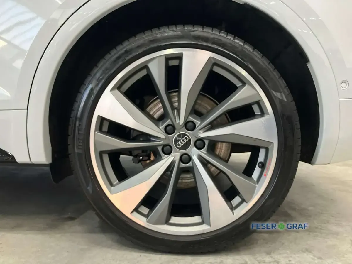 Gebraucht Audi SQ5 Ambiente 341 PS (250 kW) 2024 Gletscherweiß metallic SUV