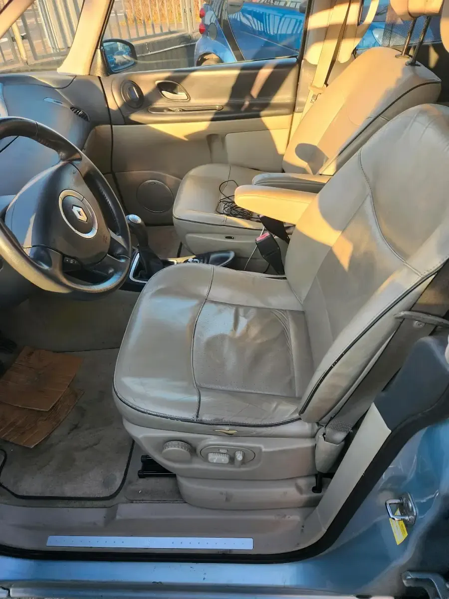 Gebraucht Renault Espace 170 PS (125 kW) 2007 Blau Van / Kleinbus