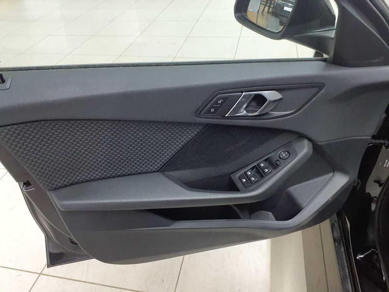 Gebraucht BMW 116 Advantage 109 PS (80 kW) 2022 Schwarz uni Kleinwagen