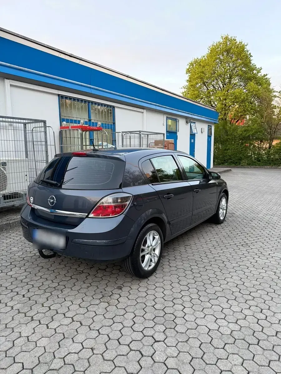 Occasion Opel Astra 90 ch (66 kW) 2007 Bleue Citadine