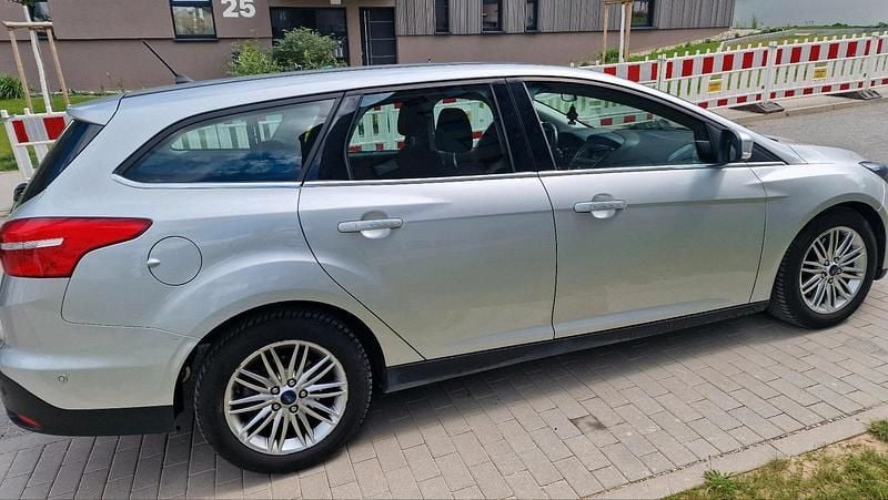 Gebraucht Ford Focus 150 PS (110 kW) 2018 Silber Kombi