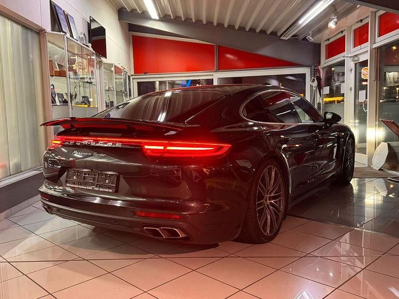 Usata Porsche Panamera Turbo Chrono 549 CV (403 kW) 2017 Grigio Berlina
