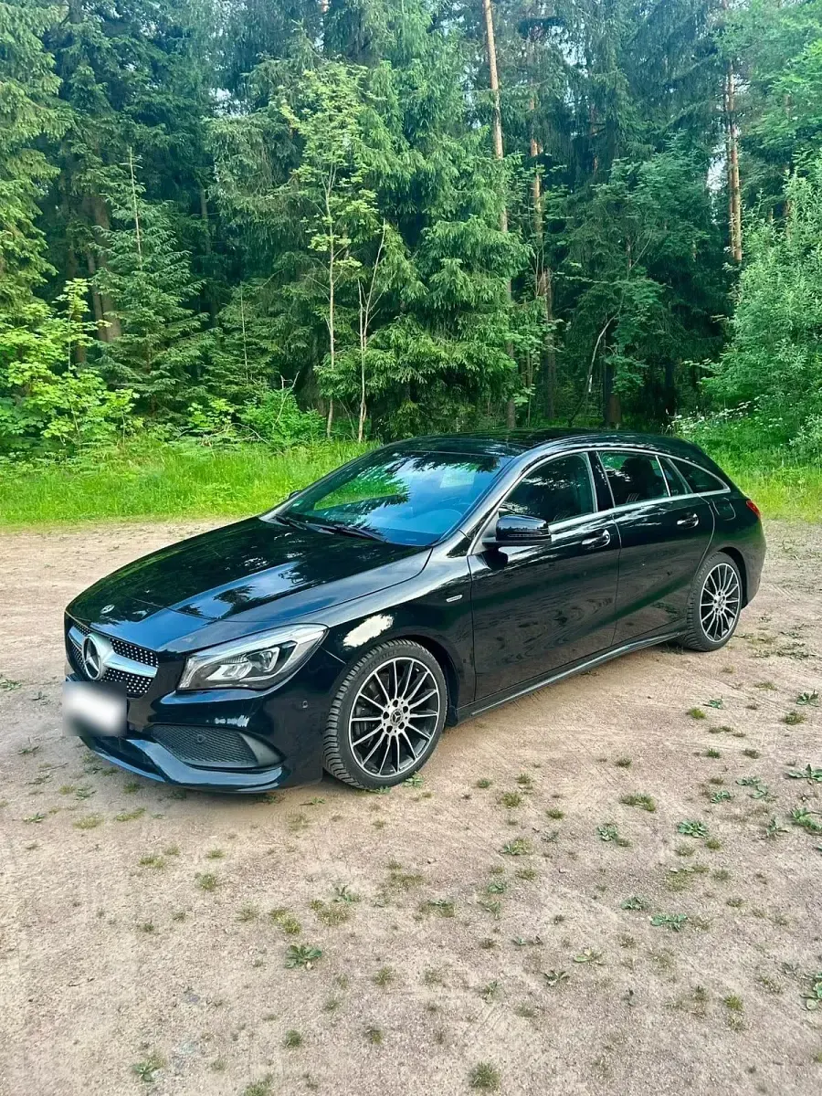 Gebraucht Mercedes CLA220 186 PS (136 kW) 2017 Schwarz Coupé