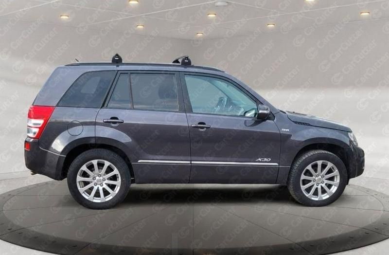 Gebraucht Suzuki Grand Vitara 129 PS (94 kW) 2013 Grau SUV