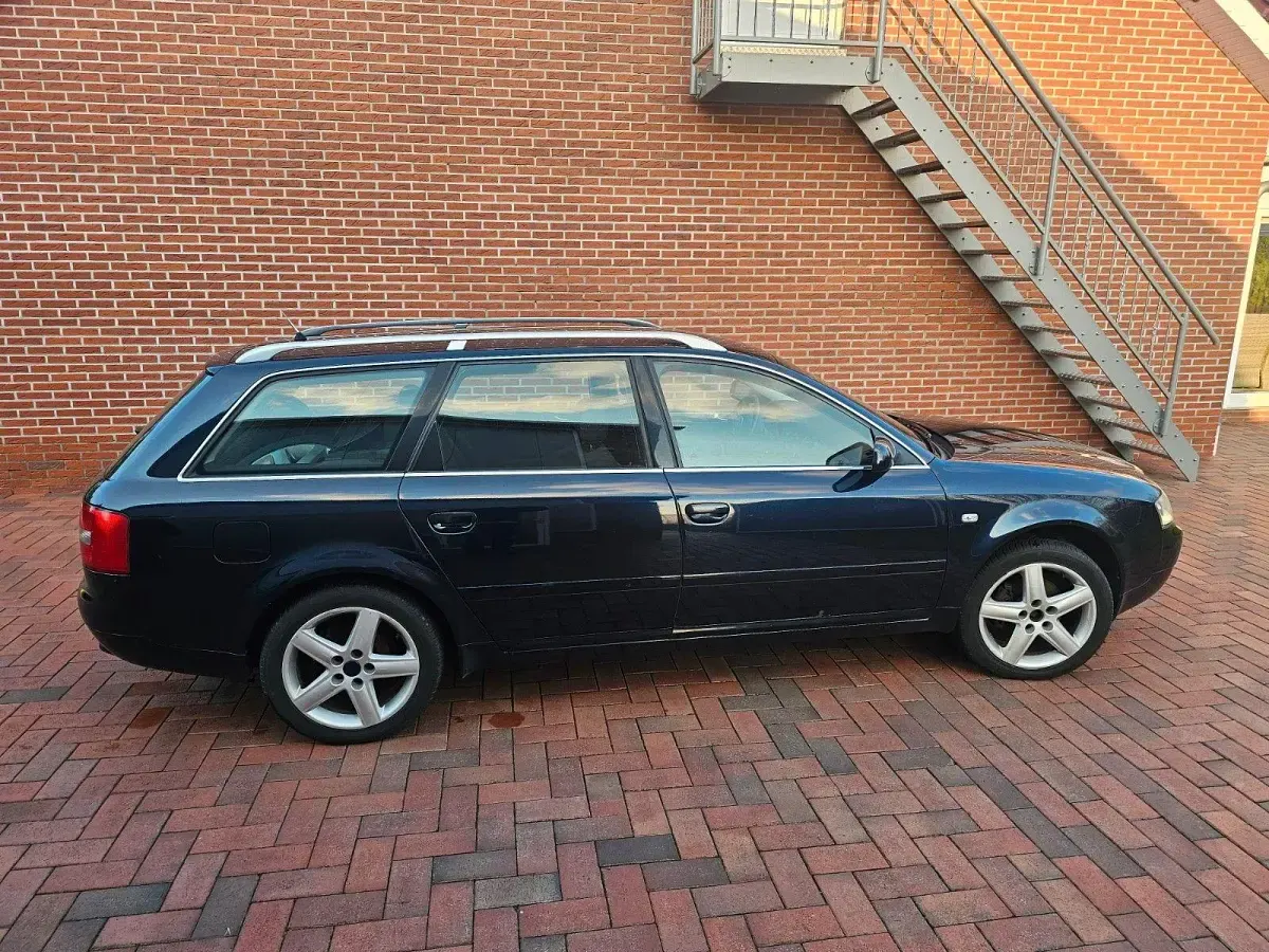 Gebraucht Audi A6 131 PS (96 kW) 2003 Grau Kombi