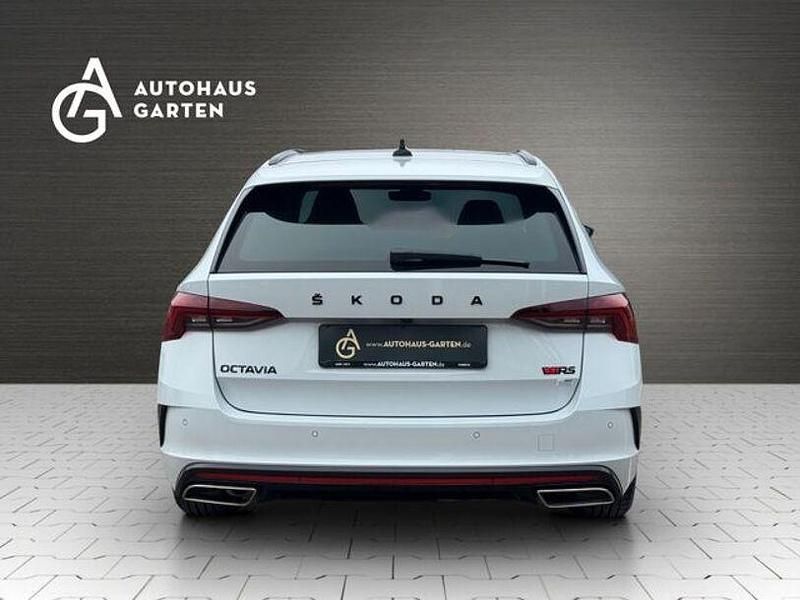 Gebraucht Skoda Octavia RS 200 PS (147 kW) 2023 Bila moon/moon white Kombi