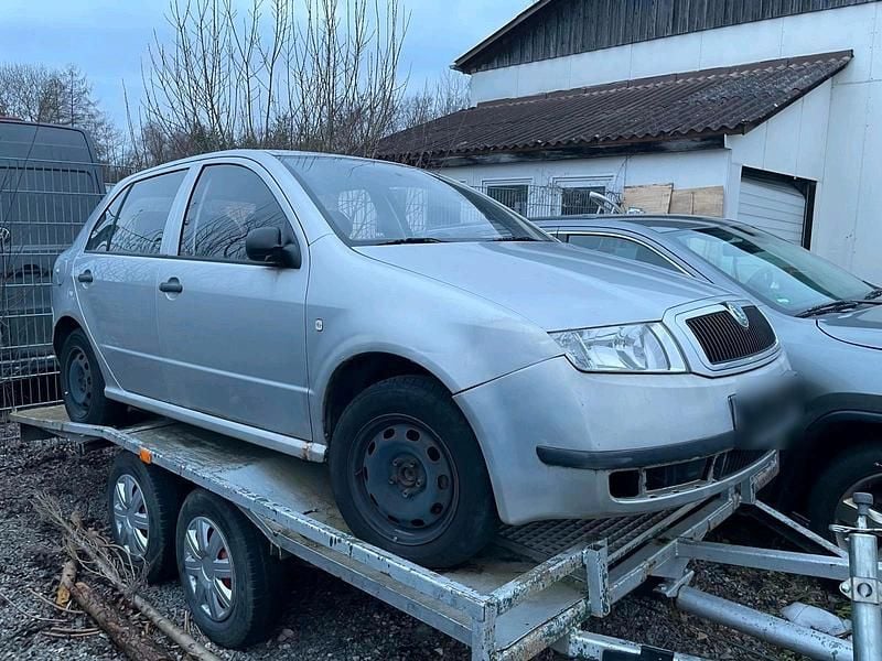 Second-hand Skoda Fabia 2004 Argintiu Berlinǎ