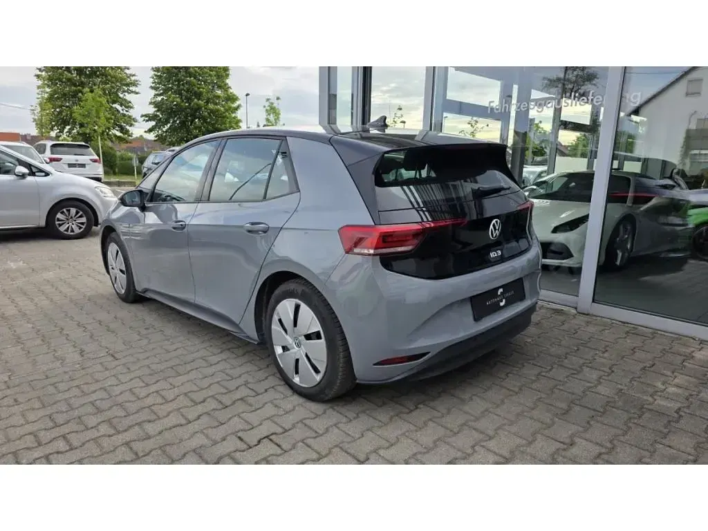 Gebraucht VW ID.3 Pure 110 kW (150 PS) 2021 Mondsteingrau Kleinwagen