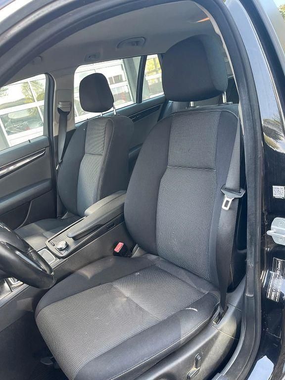 Gebraucht Mercedes C180 156 PS (114 kW) 2012 Schwarz Limousine