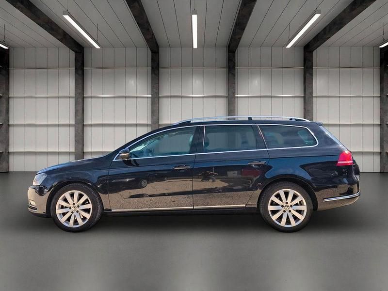 Gebraucht VW Passat Highline 140 PS (102 kW) 2014 Schwarz Kombi