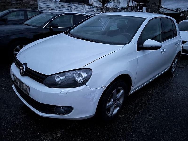 Gebraucht VW Golf VI Trendline 80 PS (58 kW) 2010 Weiß Kleinwagen