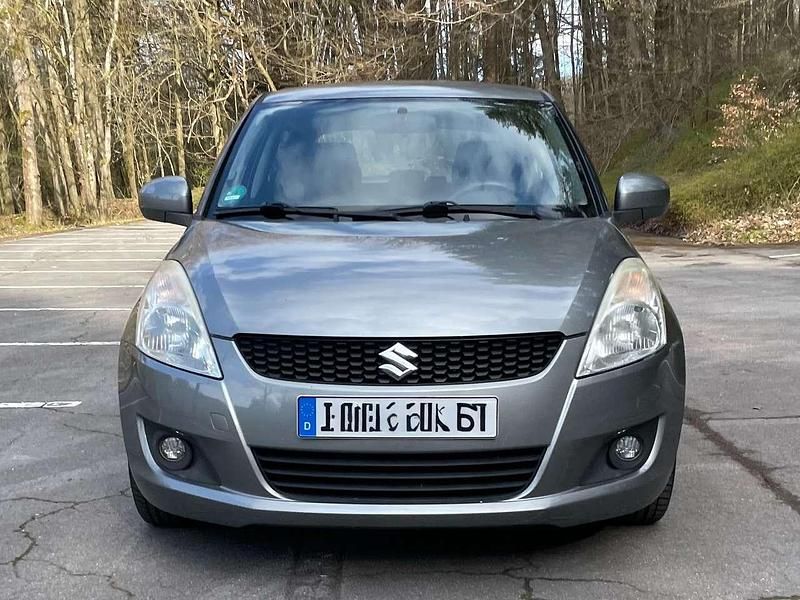 Gebraucht Suzuki Swift 94 PS (69 kW) 2011 Grau Kleinwagen