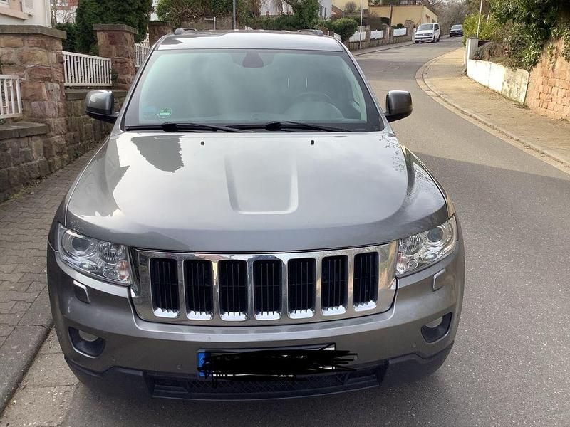 Gebraucht Jeep Grand Cherokee Laredo 190 PS (139 kW) 2012 Grau SUV
