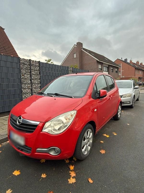 Gebraucht Opel Agila 65 PS (47 kW) 2009 Rot Kleinwagen