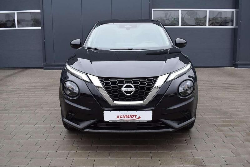 Gebraucht Nissan Juke Acenta 114 PS (83 kW) 2025 Pearl black SUV