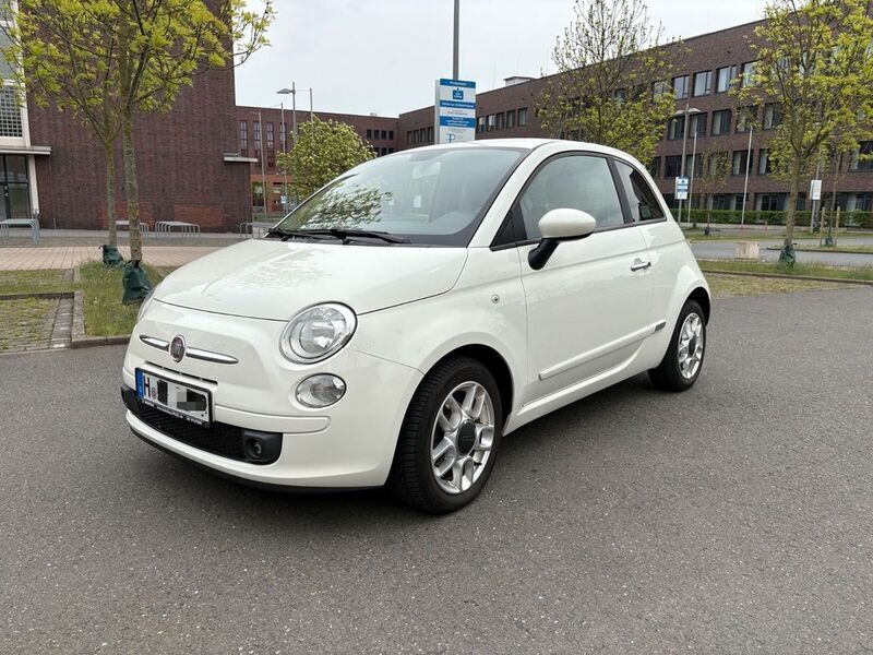 Weiß Gebraucht 2009 Fiat 500 Lounge Kleinwagen | 4.150 € (Guter Preis) - Bild 1/4