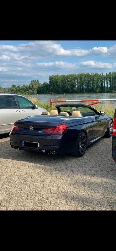 Blau Gebraucht 2012 BMW M6 Cabriolet Cabrio | 36.990 € (Fairer Preis) - Bild 1/4