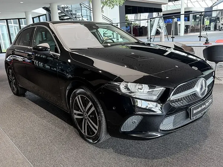 Gebraucht Mercedes A250 Progressive 160 PS (117 kW) 2022 Schwarz Limousine
