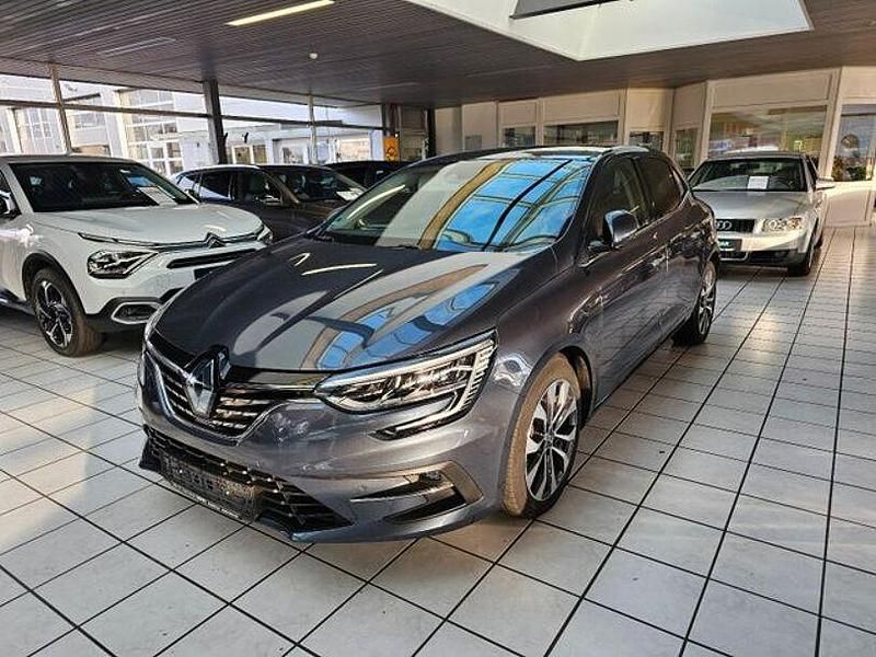 Grau Gebraucht 2023 Renault Mégane IV Techno Limousine | 19.950 € (Superpreis) - Bild 1/4