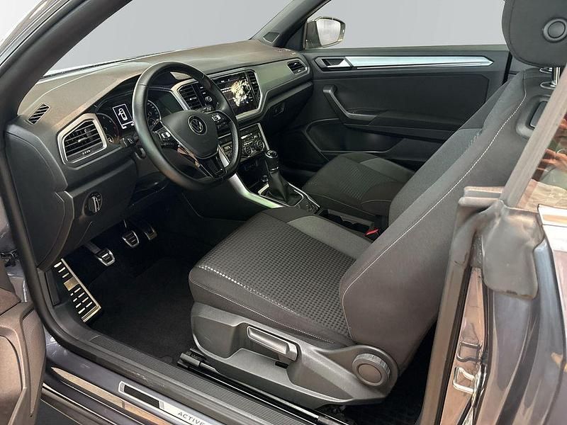 Gebraucht VW T-Roc Cabriolet Active 150 PS (110 kW) 2021 Grau Cabrio