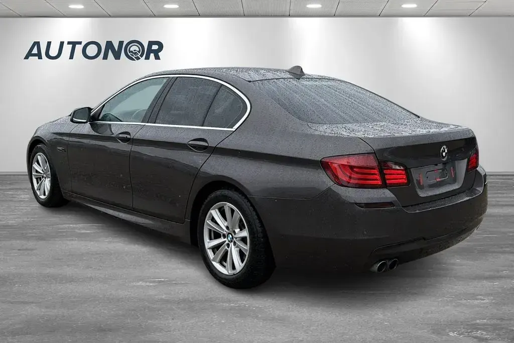 Gebraucht BMW 520 Sport Line 184 PS (135 kW) 2011 Limousine