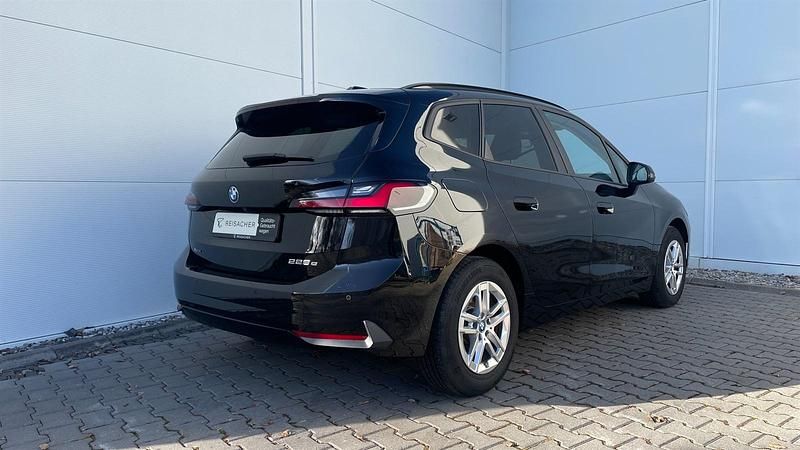 Gebraucht BMW 225 Active Tourer Efficient Dynamics 245 PS (180 kW) 2023 Schwarz uni Van / Kleinbus
