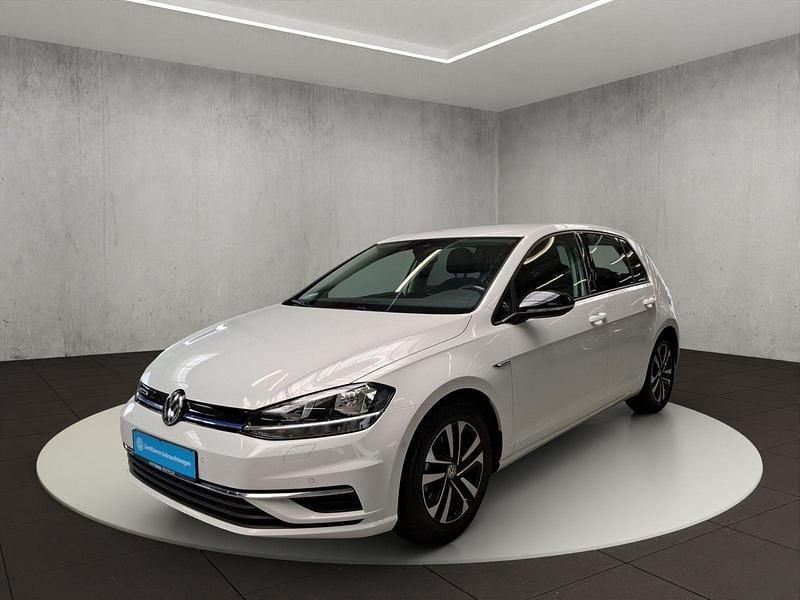 Weiß Gebraucht 2019 VW Golf VII IQ Drive Limousine | 16.650 € (Guter Preis) - Bild 1/4