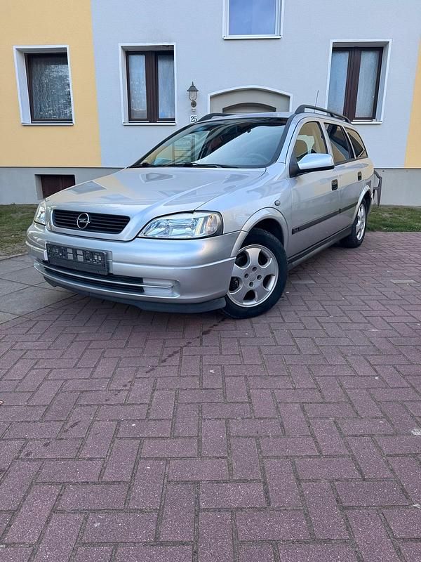 Second-hand Opel Astra 101 CP (74 kW) 2000 Break