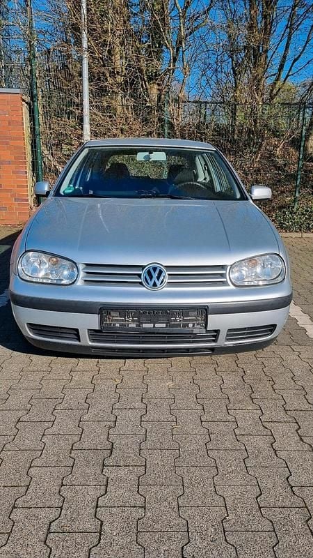 Gebraucht VW Golf IV 102 PS (75 kW) 2002 Silber Kleinwagen