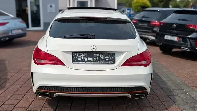 Gebraucht Mercedes CLA250e Shooting Brake AMG 211 PS (155 kW) 2015 Andere Kombi