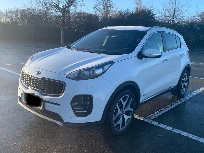 Weiß Gebraucht 2018 Kia Sportage GT-Line SUV | 16.790 € (Guter Preis) - Bild 1/4
