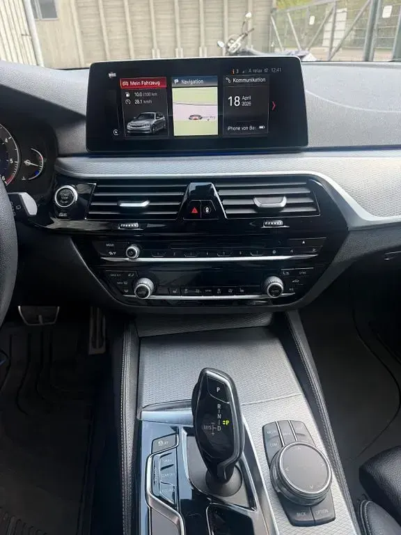 Używany BMW 530 Performance 265 KM (194 kW) 2018 Czarny Kombi