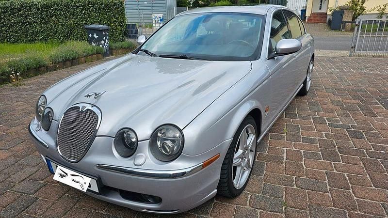 Silber Gebraucht 2002 Jaguar S-Type R Limousine | 7.900 € (Fairer Preis) - Bild 1/4