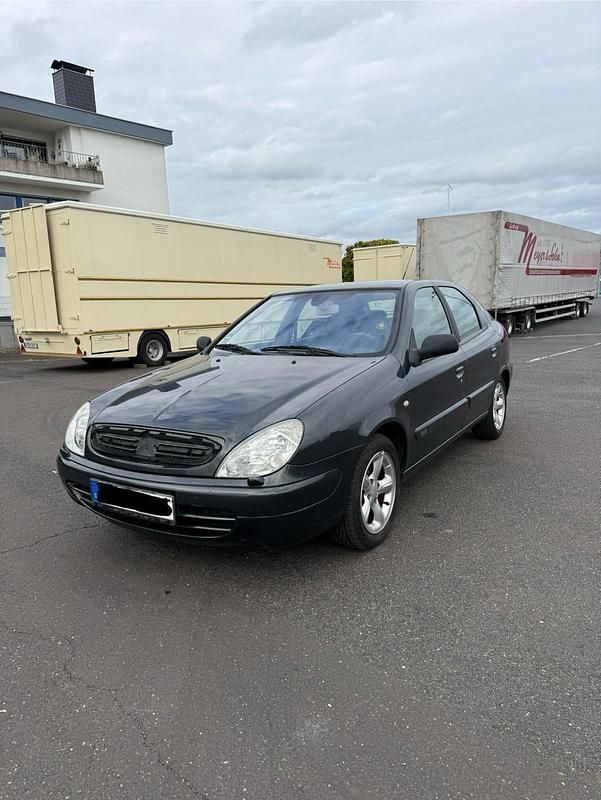 Schwarz Gebraucht 2002 Citroën Xsara Limousine | 2.000 € (Fairer Preis) - Bild 1/4