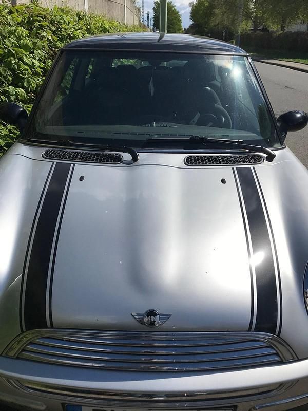 Second-hand Mini Cooper 90 CP (66 kW) 2002 Argintiu Hatchback