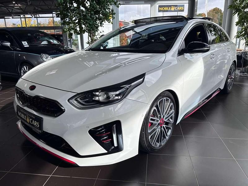 Gebraucht Kia ProCeed GT 204 PS (150 kW) 2020 Deluxe white Kombi